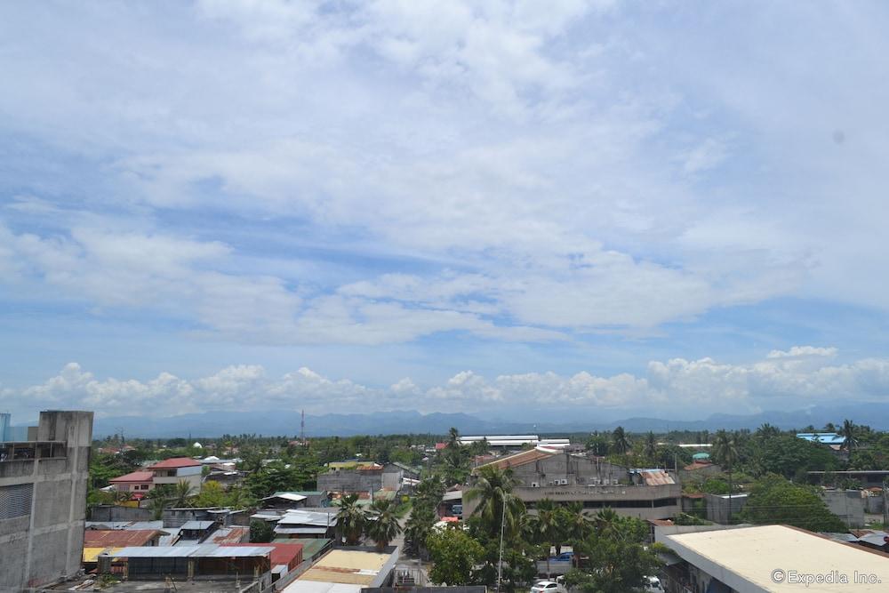 Dolores Hotel General Santos City Exterior photo